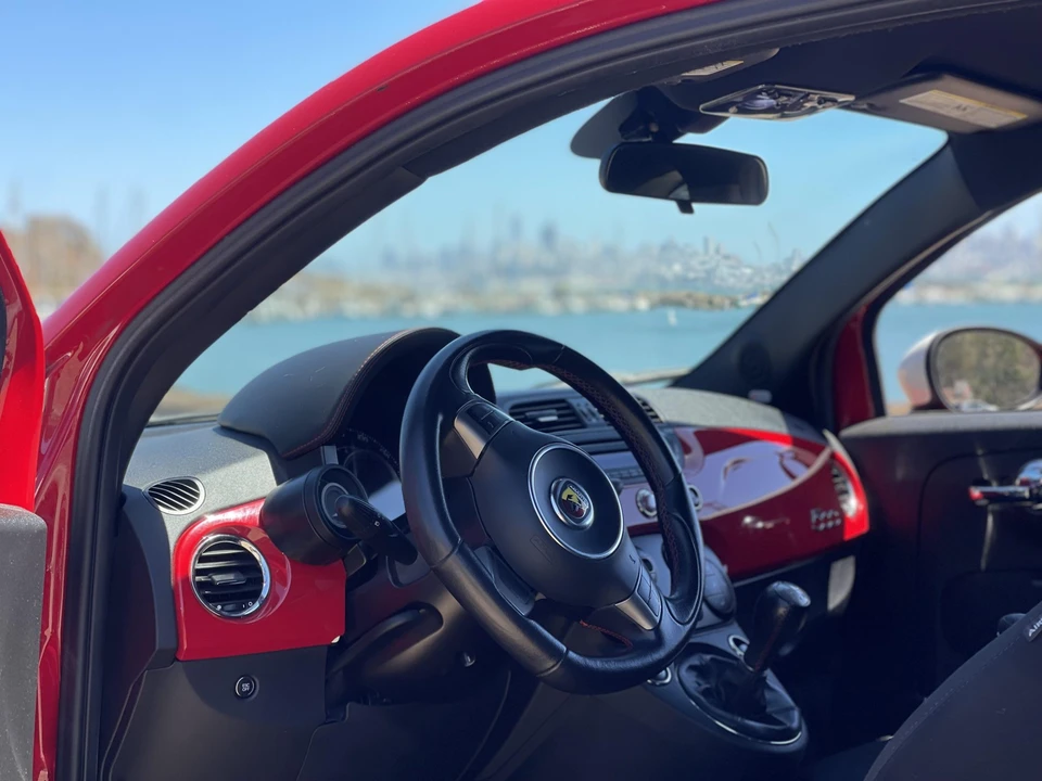 2014 Fiat Abarth 500 - Image 28 of 31