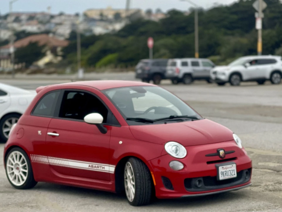 2014 Fiat Abarth 500 - Image 13 of 31
