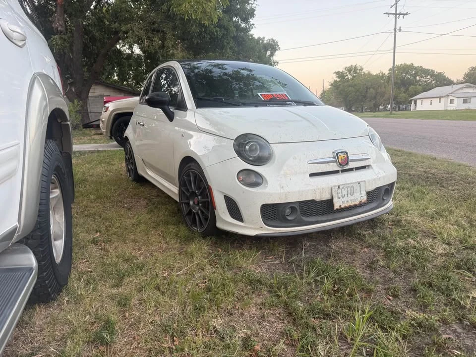 2014 Fiat Abarth 500 - Image 2 of 10