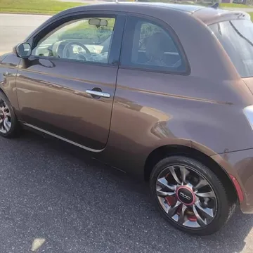 2014 Fiat 500 Lounge Hatchback 2D