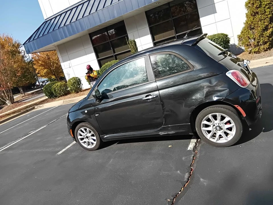 2014 Fiat Abarth 500 - Image 7 of 16