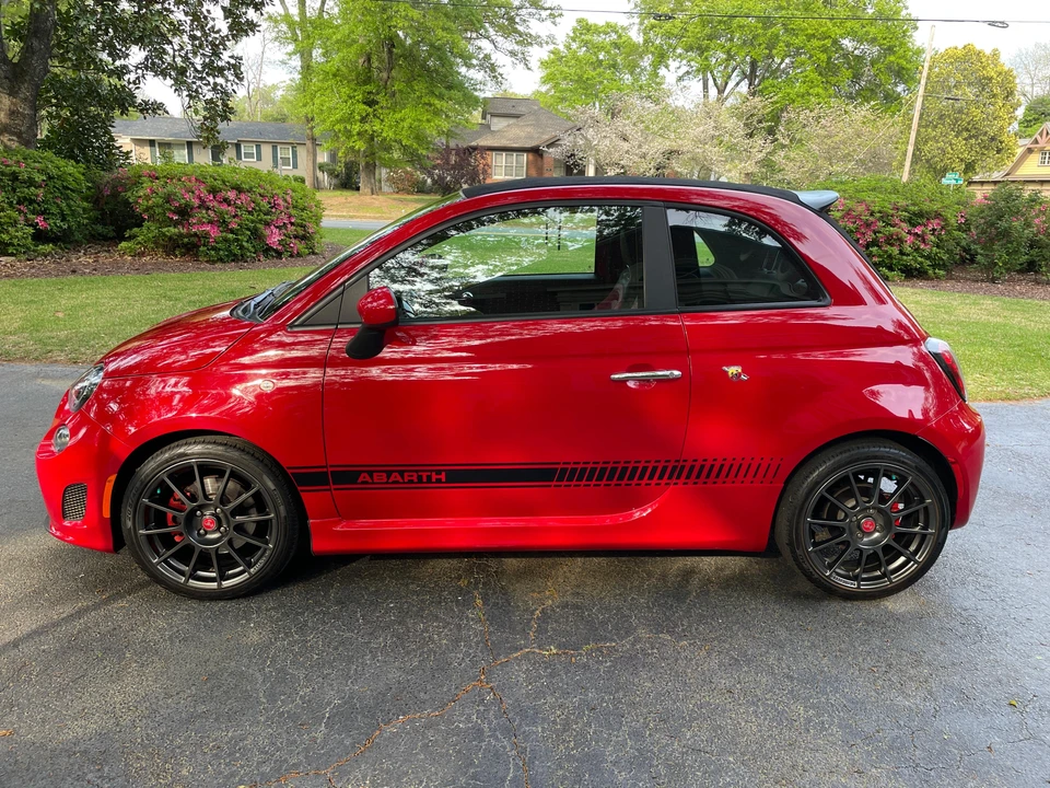 2014 Fiat Abarth 500 - Image 10 of 18