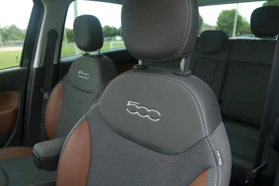 2014 Fiat 500 - Image 4 of 5