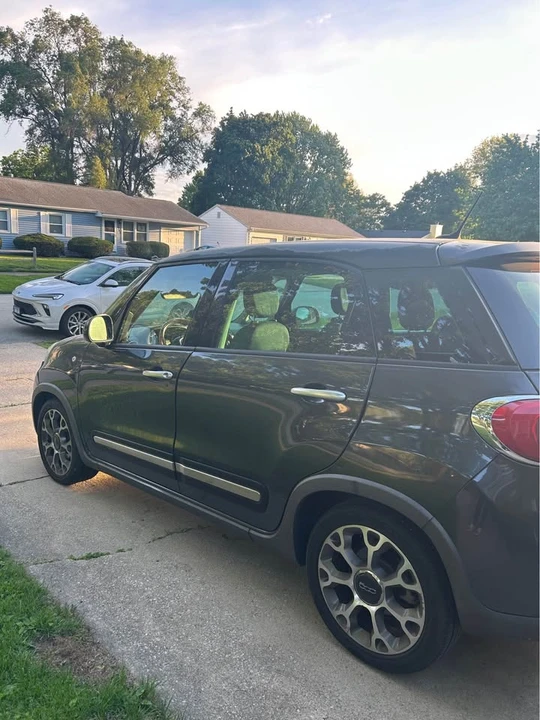 2014 Fiat 500 - Image 2 of 11