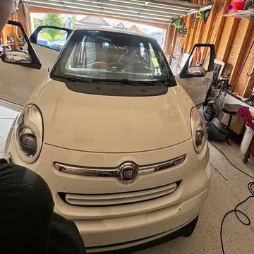 2014 Fiat 500L Lounge Hatchback 4D