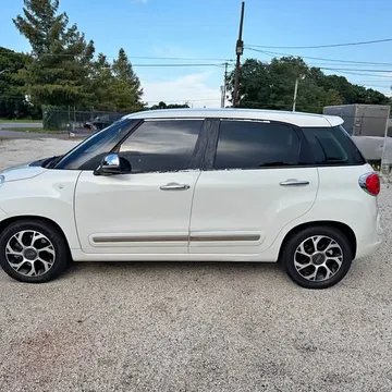 2014 Fiat 500L Lounge Hatchback 4D