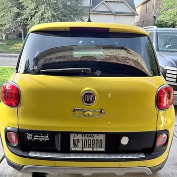 2014 Fiat 500L Trekking Hatchback 4D