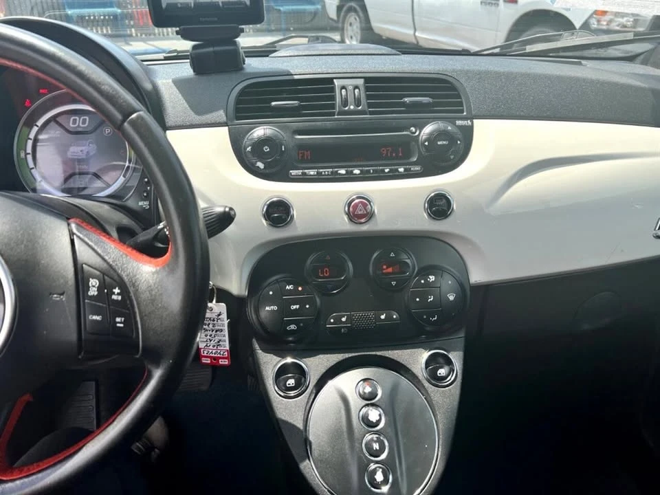2014 Fiat 500 - Image 13 of 20