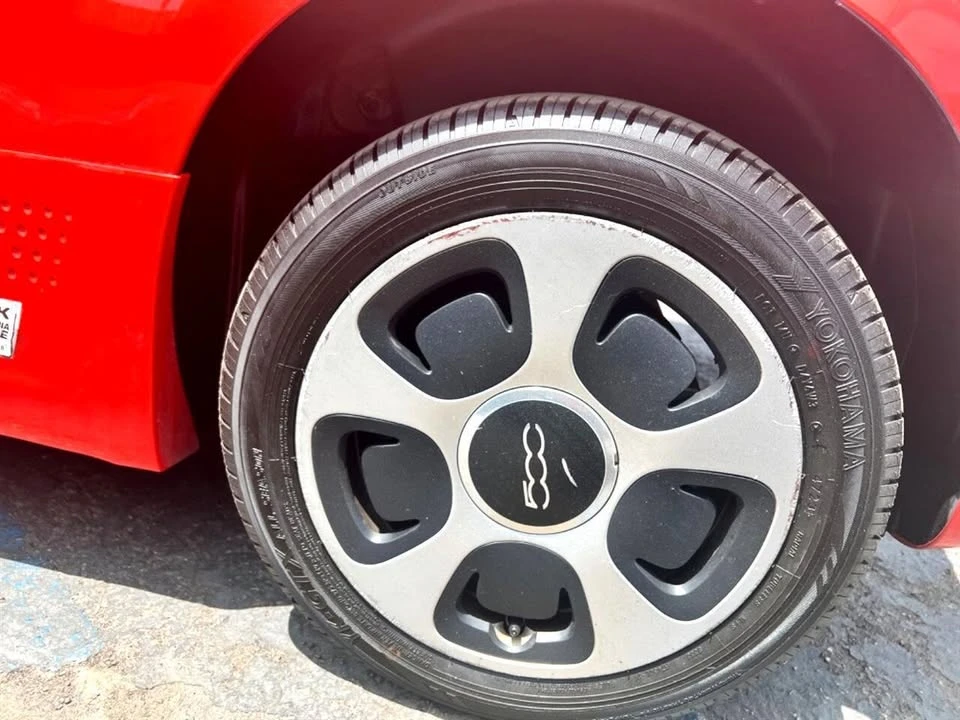 2014 Fiat 500 - Image 7 of 20