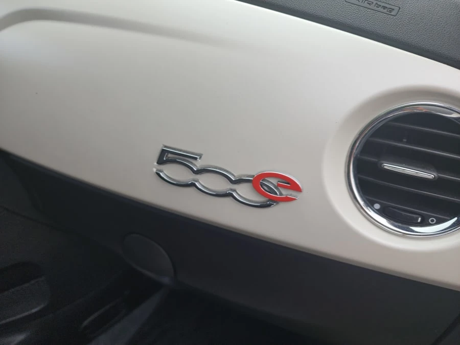 2014 Fiat 500 - Image 9 of 22