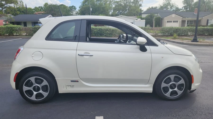 2014 Fiat 500 - Image 2 of 22