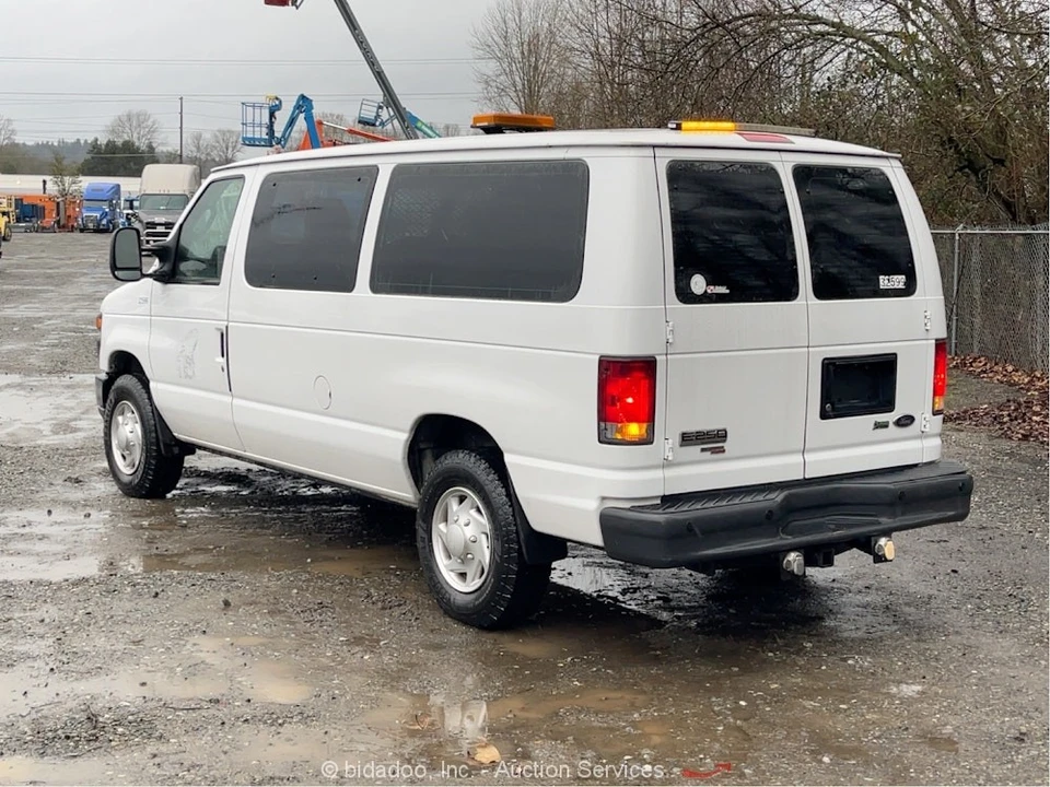 2014 Ford Econoline Van - Image 3 of 12