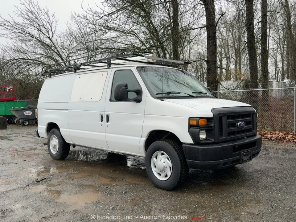 2014 Ford Econoline Van - Image 2 of 12