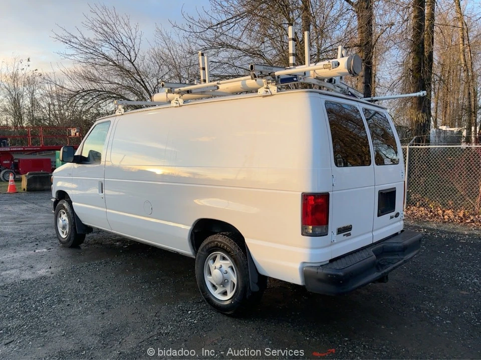 2014 Ford Econoline Van - Image 3 of 12