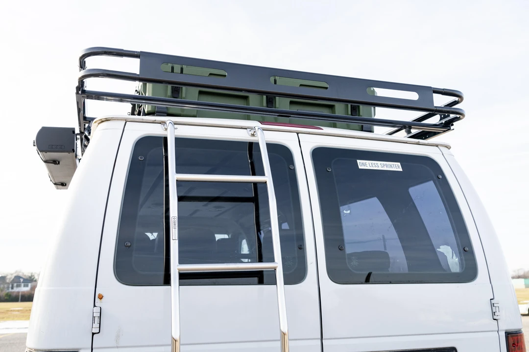 2014 Ford Econoline Van - Image 17 of 31