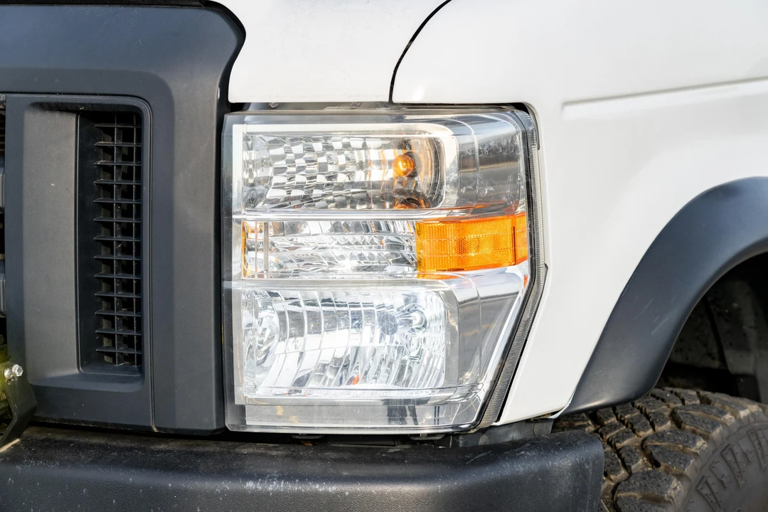 2014 Ford Econoline Van - Image 12 of 31