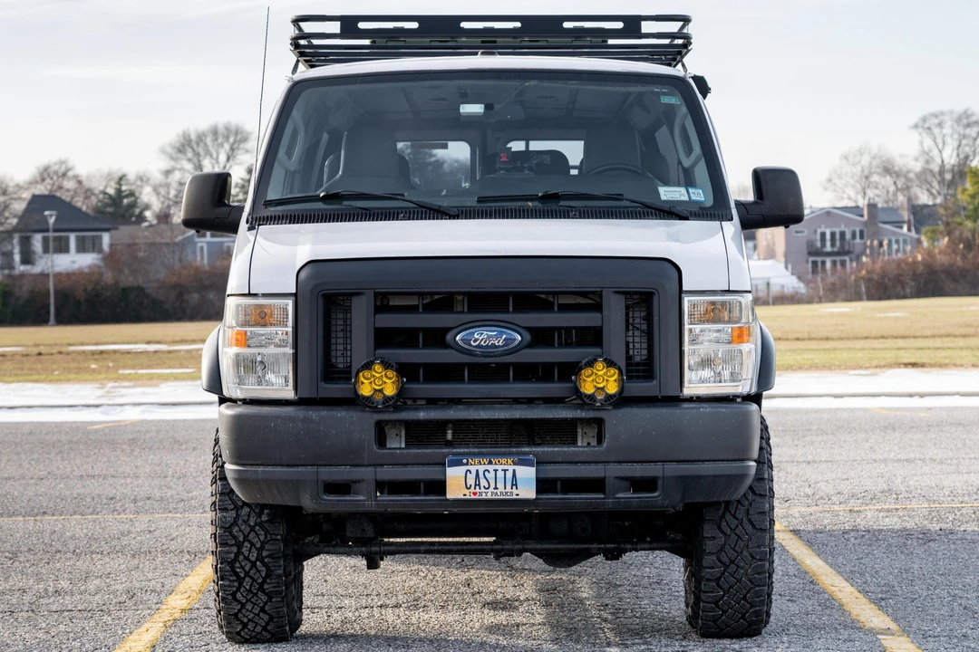 2014 Ford Econoline Van - Image 2 of 31