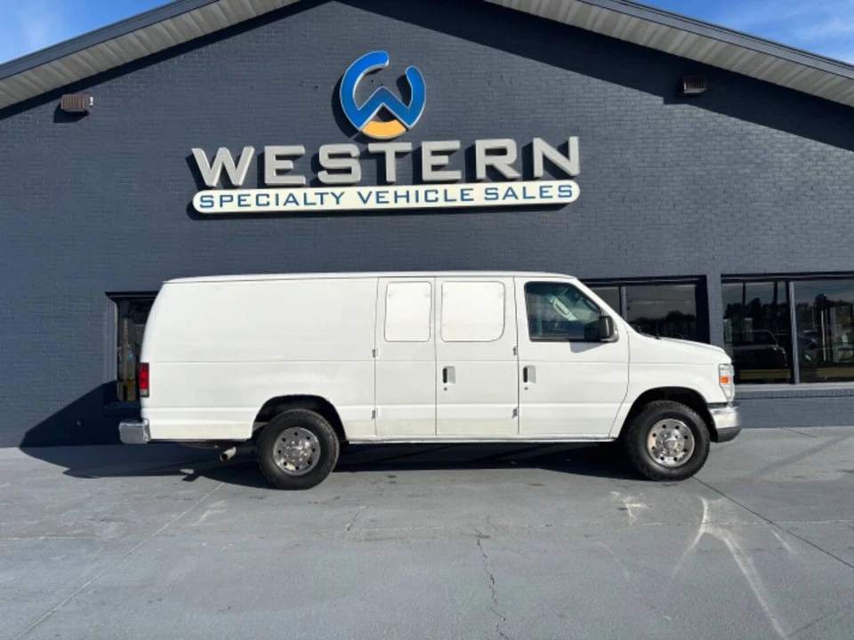 2014 Ford Econoline Van - Image 3 of 12
