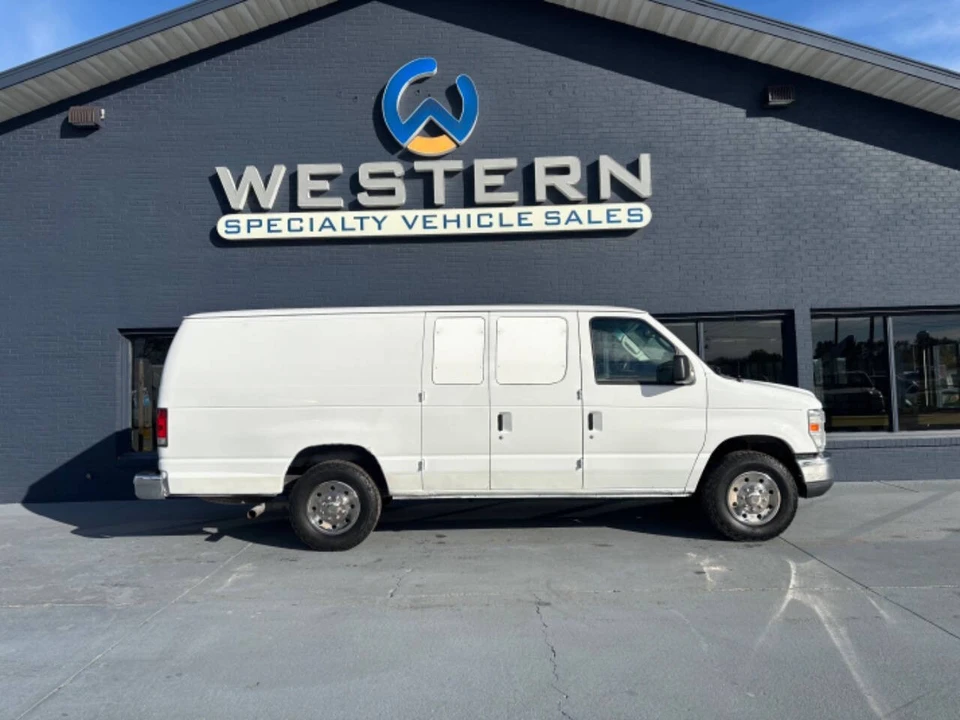 2014 Ford Econoline Van - Image 3 of 12