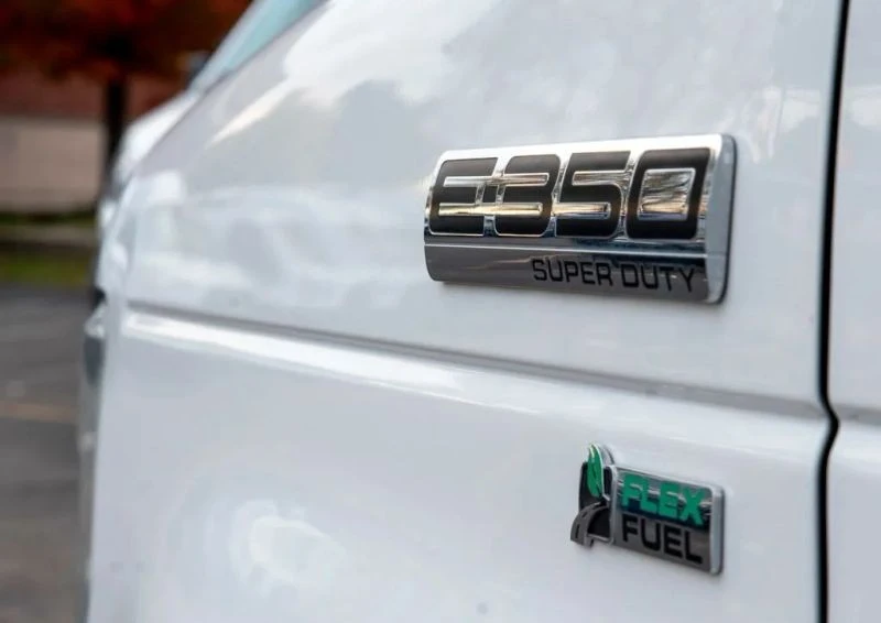 2014 Ford Econoline Van - Image 9 of 12
