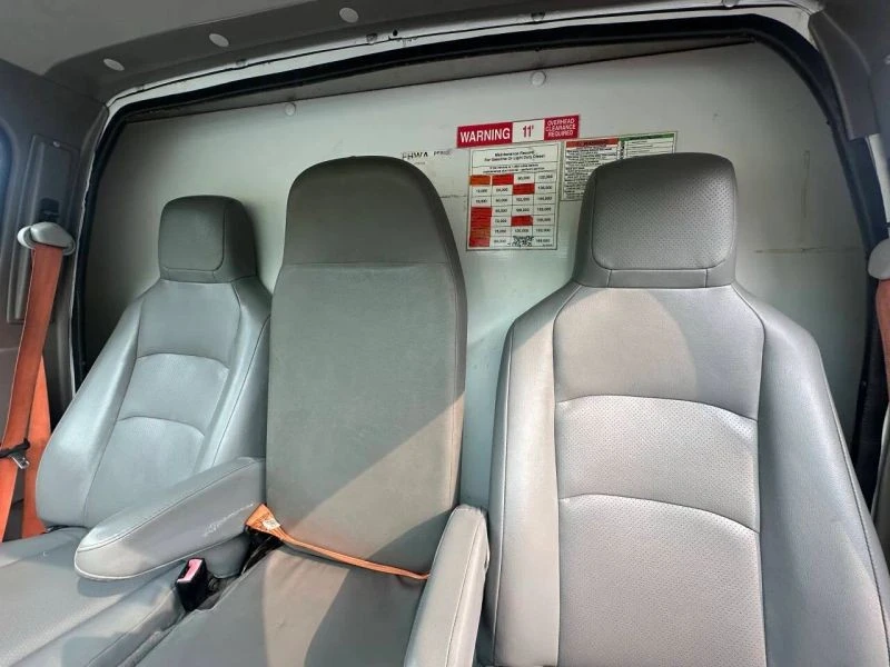 2014 Ford Econoline Van - Image 11 of 12