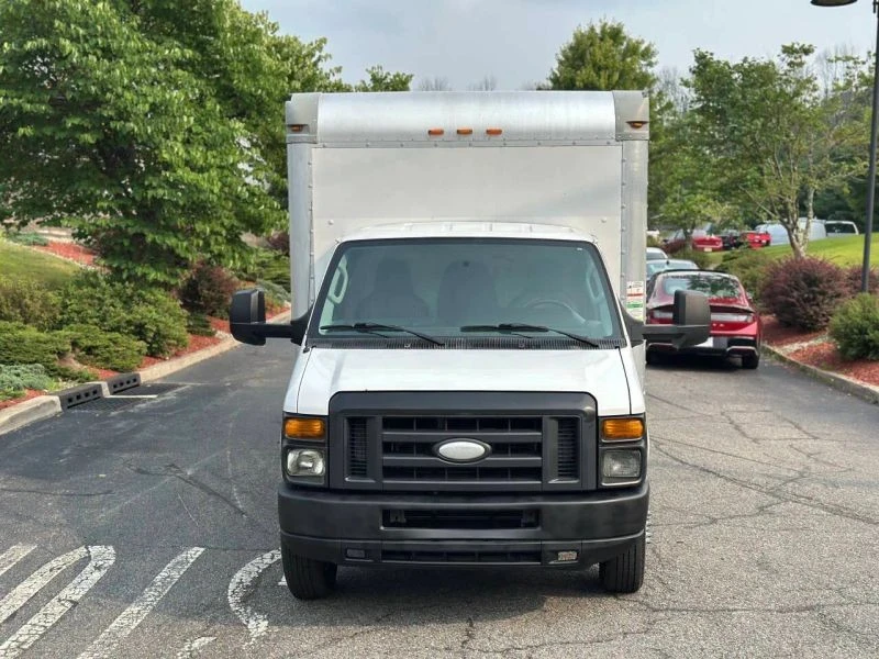 2014 Ford Econoline Van - Image 3 of 12