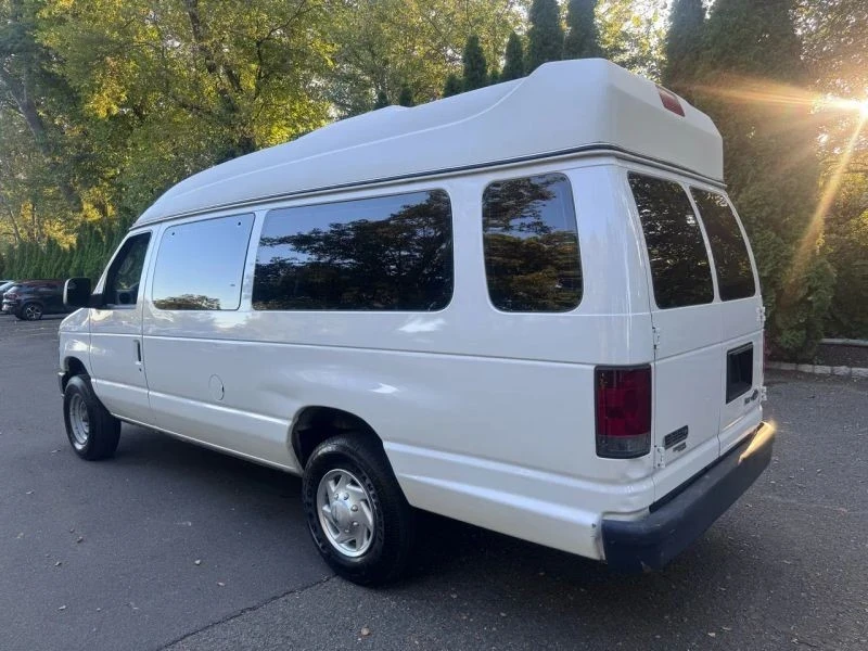 2014 Ford Econoline Van - Image 5 of 12