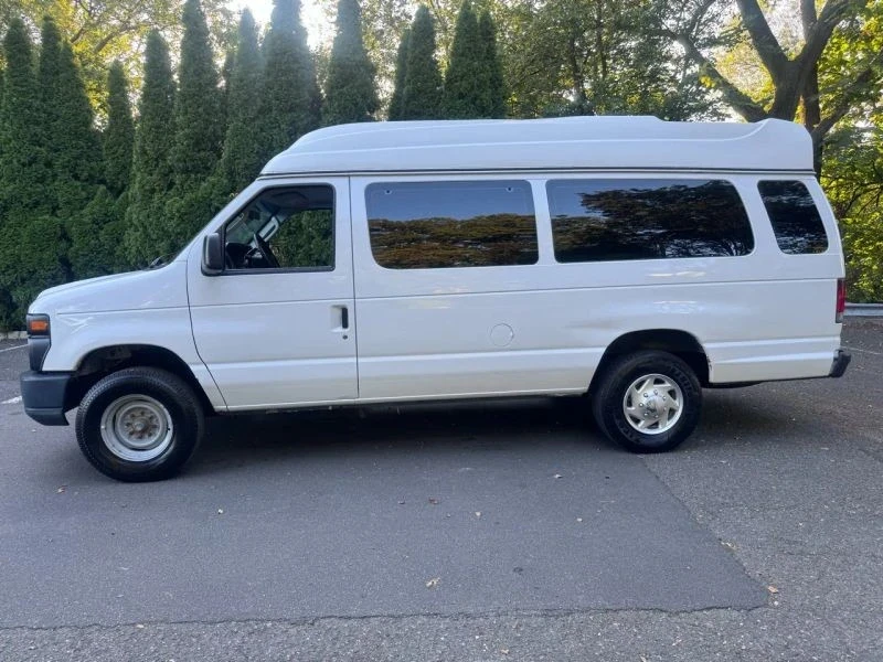 2014 Ford Econoline Van - Image 4 of 12