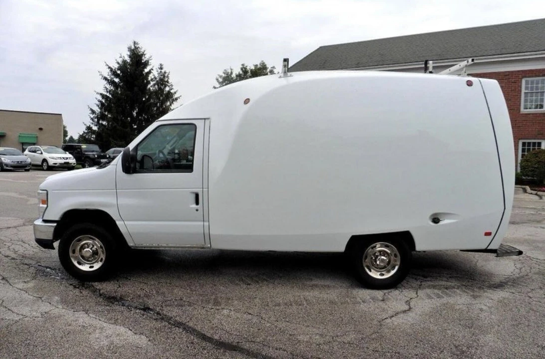 2014 Ford Econoline Van - Image 3 of 12