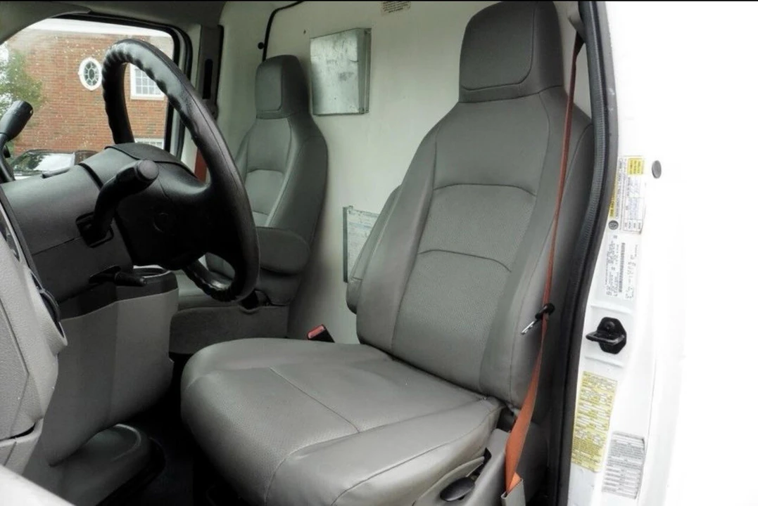 2014 Ford Econoline Van - Image 4 of 12