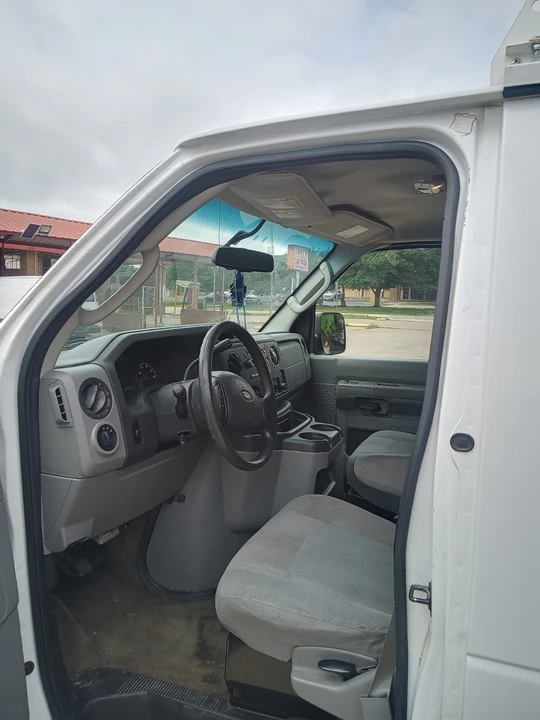 2014 Ford Econoline Van - Image 5 of 6