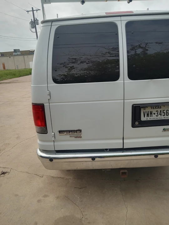2014 Ford Econoline Van - Image 2 of 6