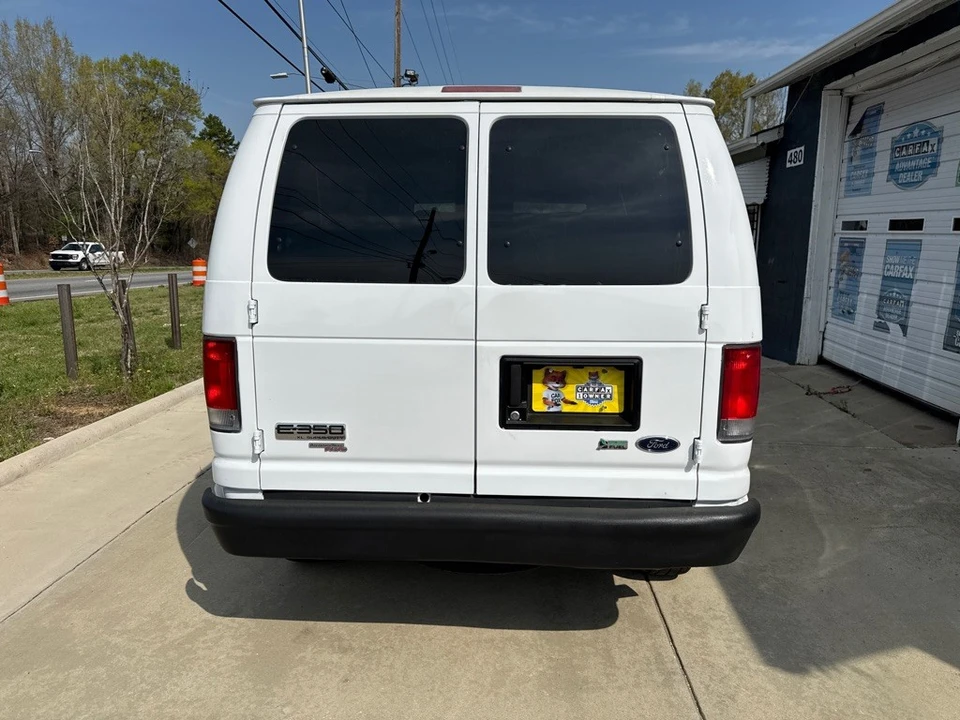 2014 Ford Econoline Van - Image 9 of 23