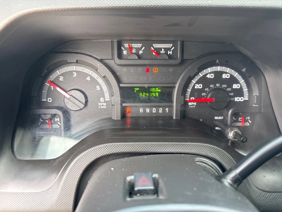 2014 Ford Econoline Van - Image 21 of 23