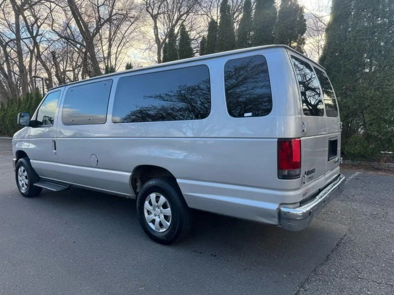 2014 Ford Econoline Van - Image 4 of 12