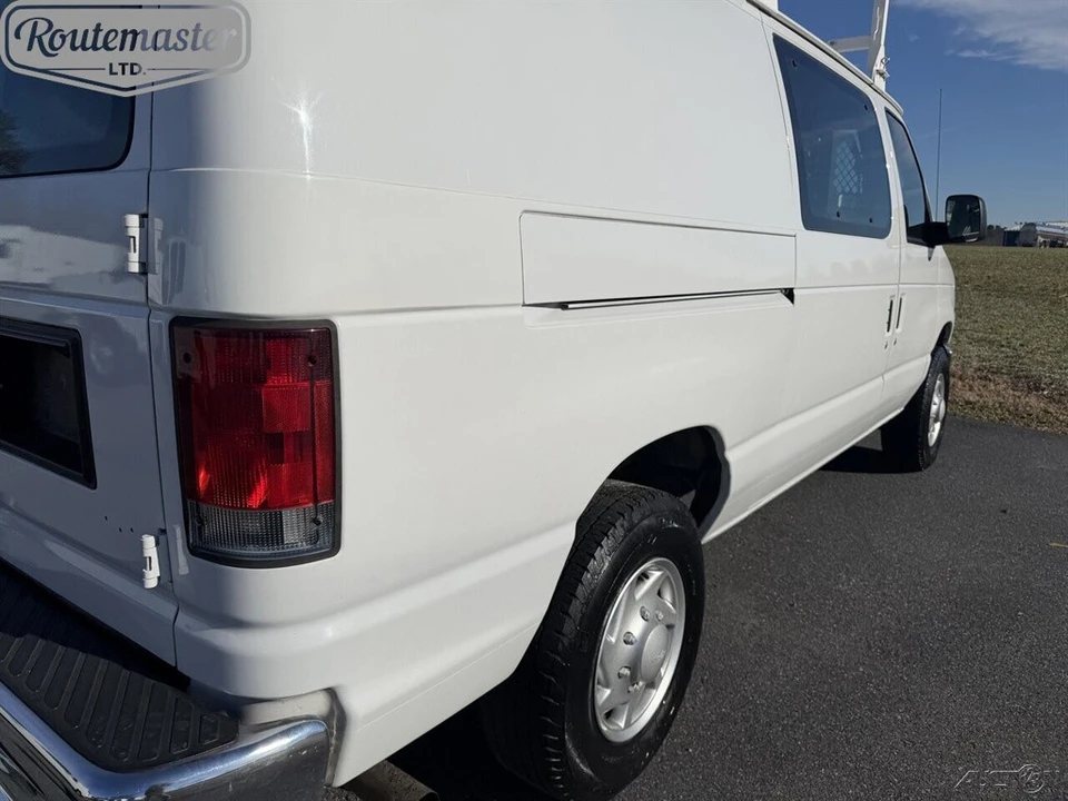 2014 Ford Econoline Van - Image 5 of 12