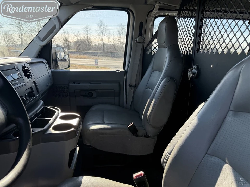 2014 Ford Econoline Van - Image 10 of 12