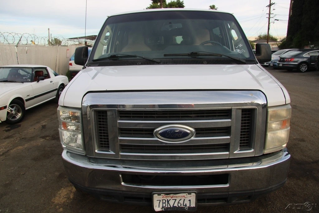 2014 Ford Econoline Van - Image 9 of 21