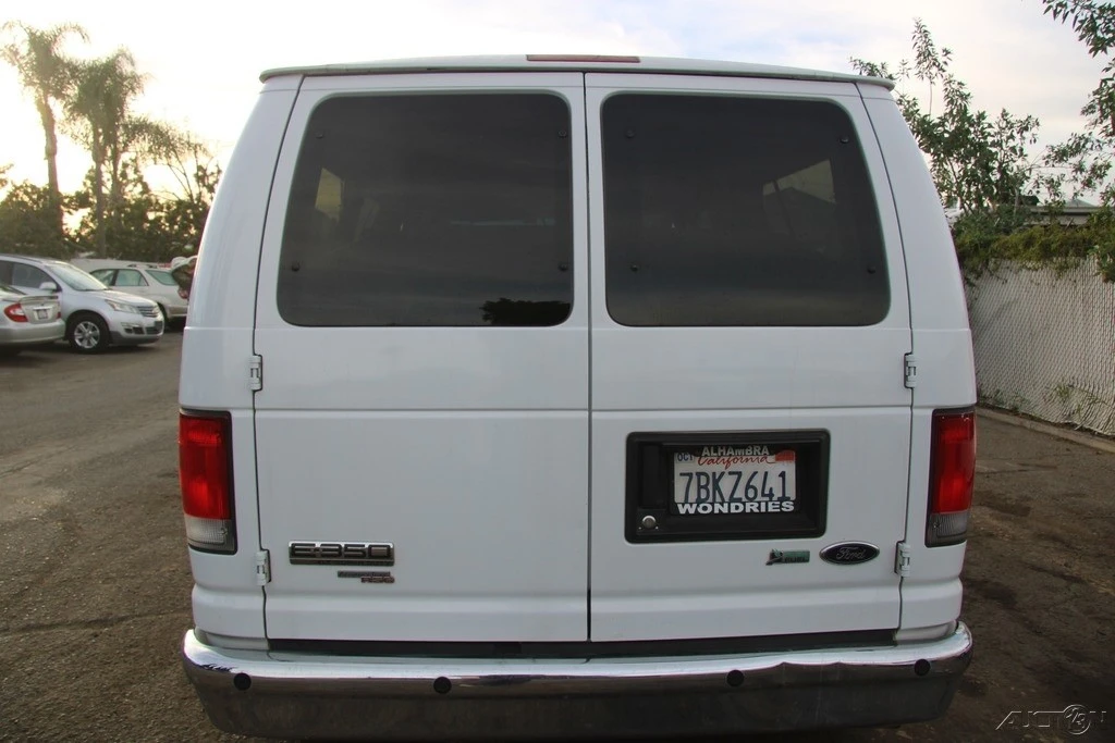 2014 Ford Econoline Van - Image 5 of 21