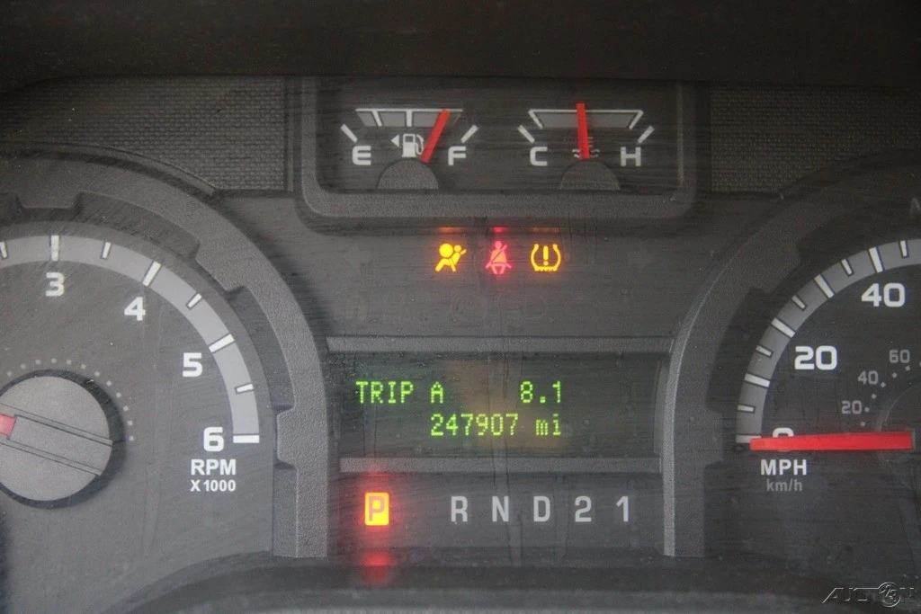 2014 Ford Econoline Van - Image 15 of 21