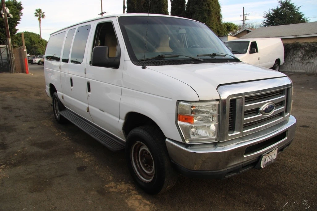 2014 Ford Econoline Van - Image 8 of 21