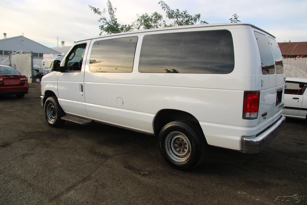 2014 Ford Econoline Van - Image 4 of 21