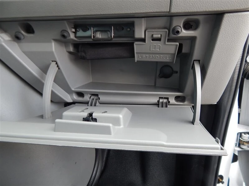2014 Ford Econoline Van - Image 11 of 21