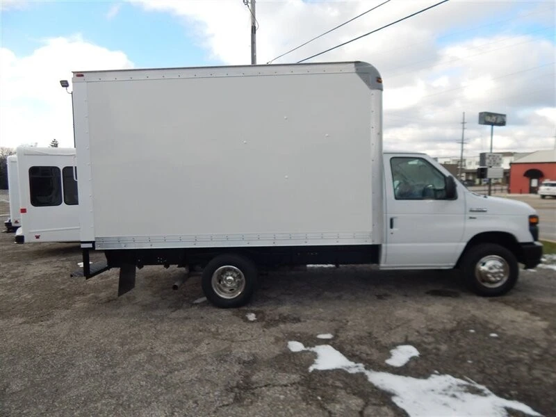 2014 Ford Econoline Van - Image 6 of 21