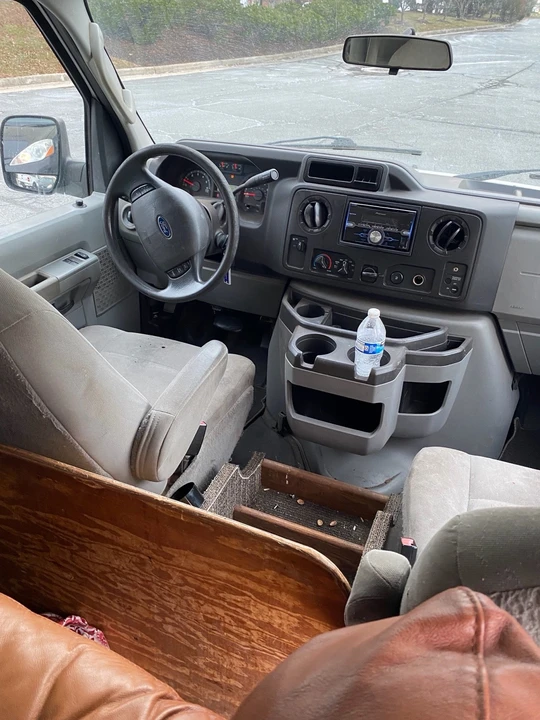 2014 Ford Econoline Van - Image 9 of 9