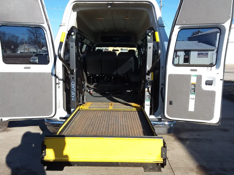 2014 Ford Econoline Van - Image 2 of 21