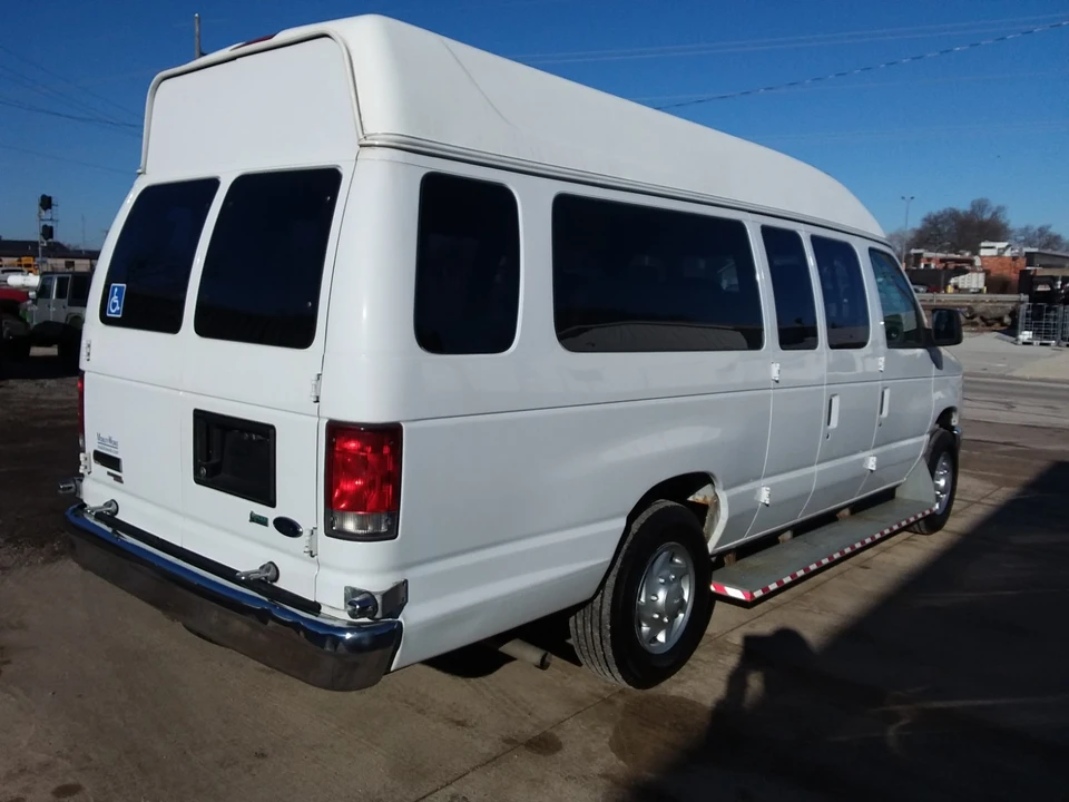 2014 Ford Econoline Van - Image 7 of 21