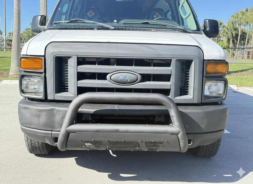 2014 Ford Econoline Van - Image 16 of 20
