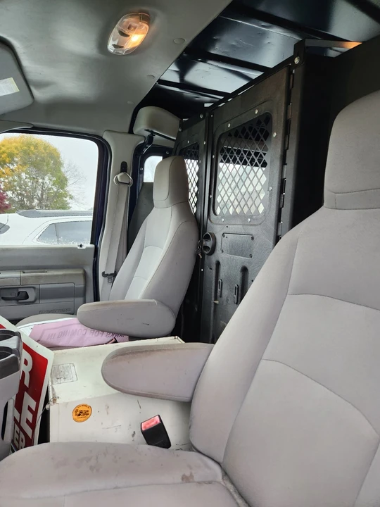 2014 Ford Econoline Van - Image 7 of 10