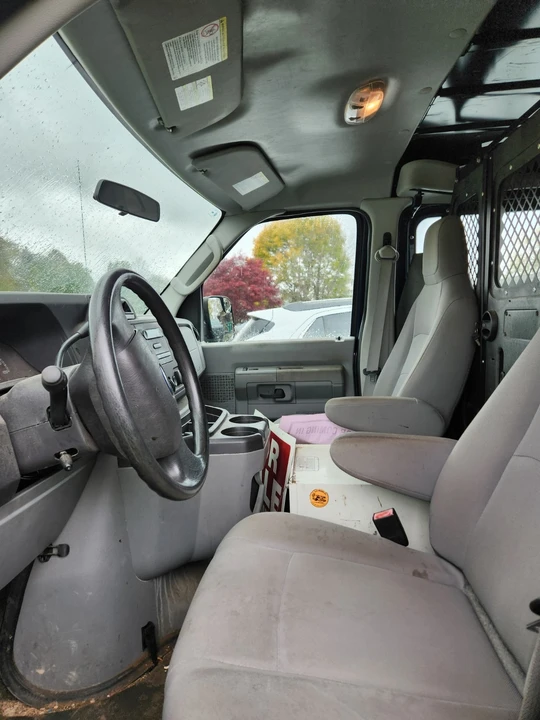 2014 Ford Econoline Van - Image 9 of 10